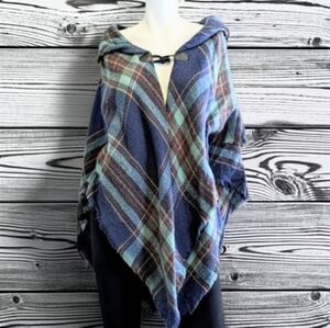 Soft Open Poncho W/Large Cowl Collar